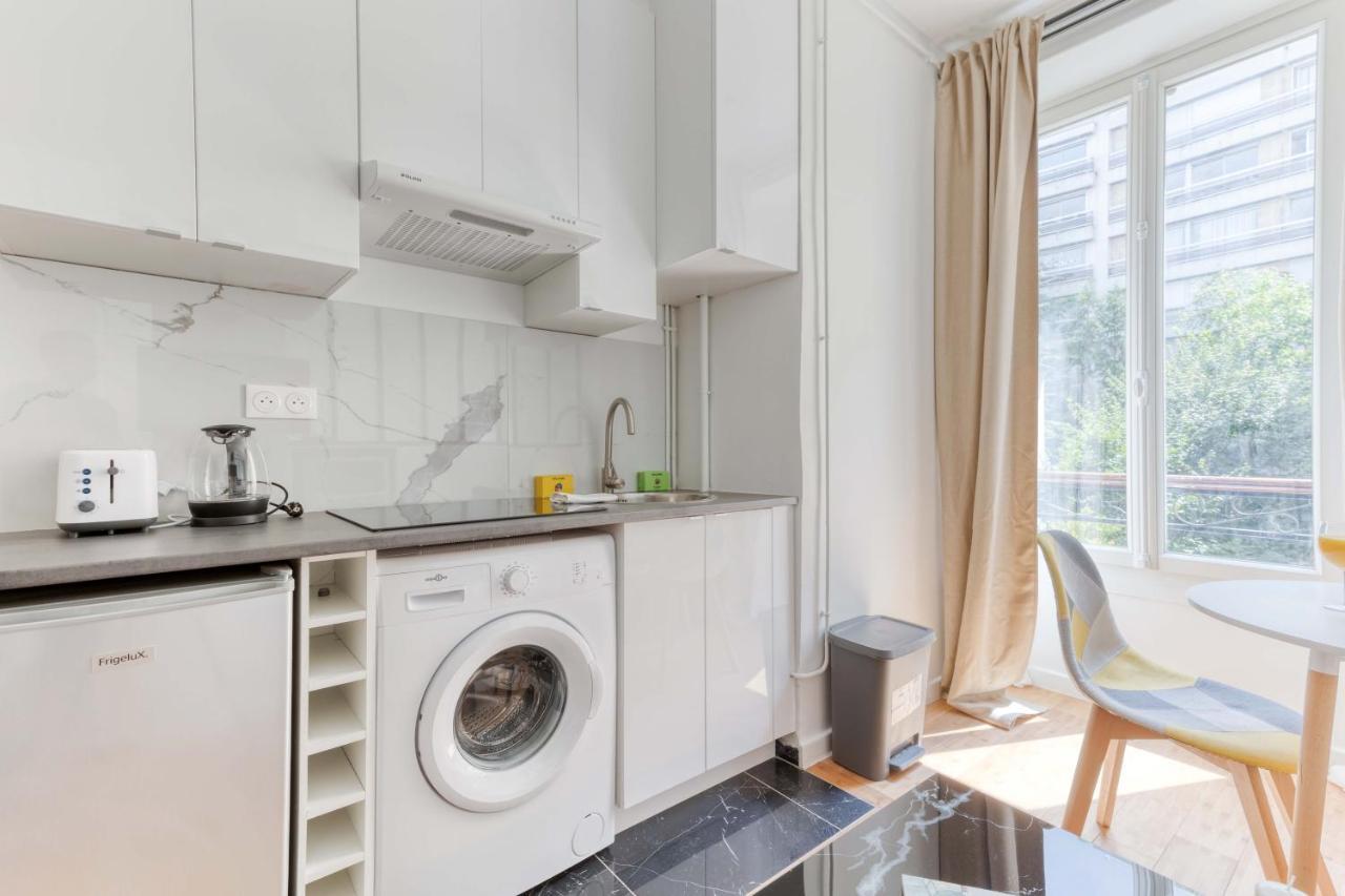 Апартаменты New And Quiet 1 Bdr Flat In The Heart Of Paris 12 Экстерьер фото