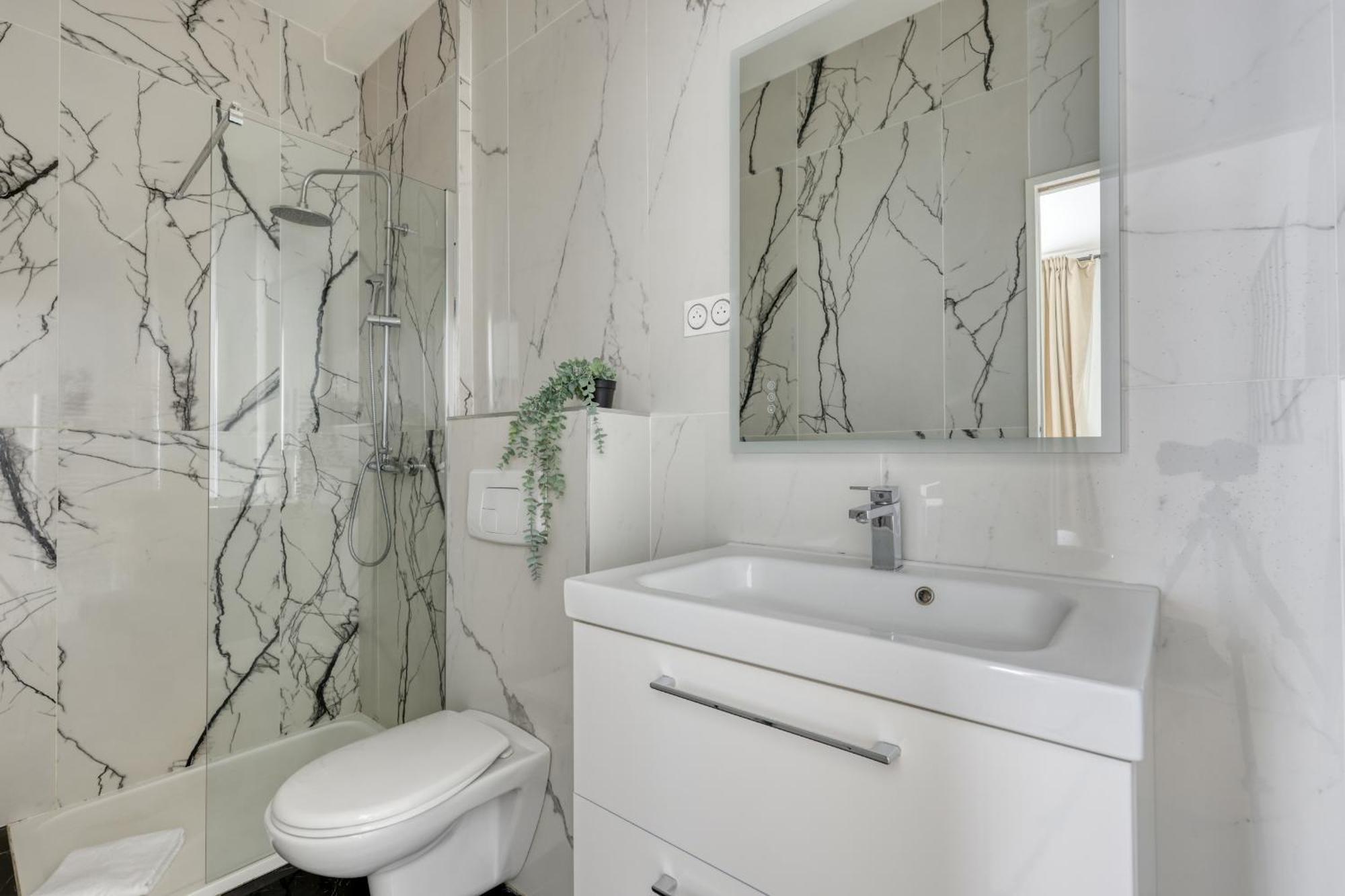Апартаменты New And Quiet 1 Bdr Flat In The Heart Of Paris 12 Экстерьер фото
